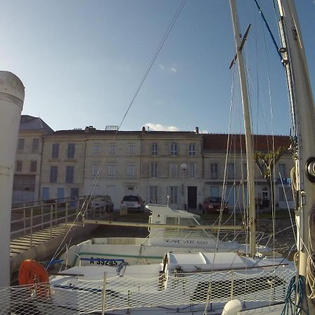Chambres D'Hotes La Rive Mortagne-sur-Gironde Exterior photo